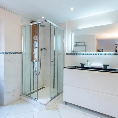 Immogroom - Immeuble Entier Avec 5 - Climatisation - Proche De La Plage Et Du Palais Des Festivals * Cannes